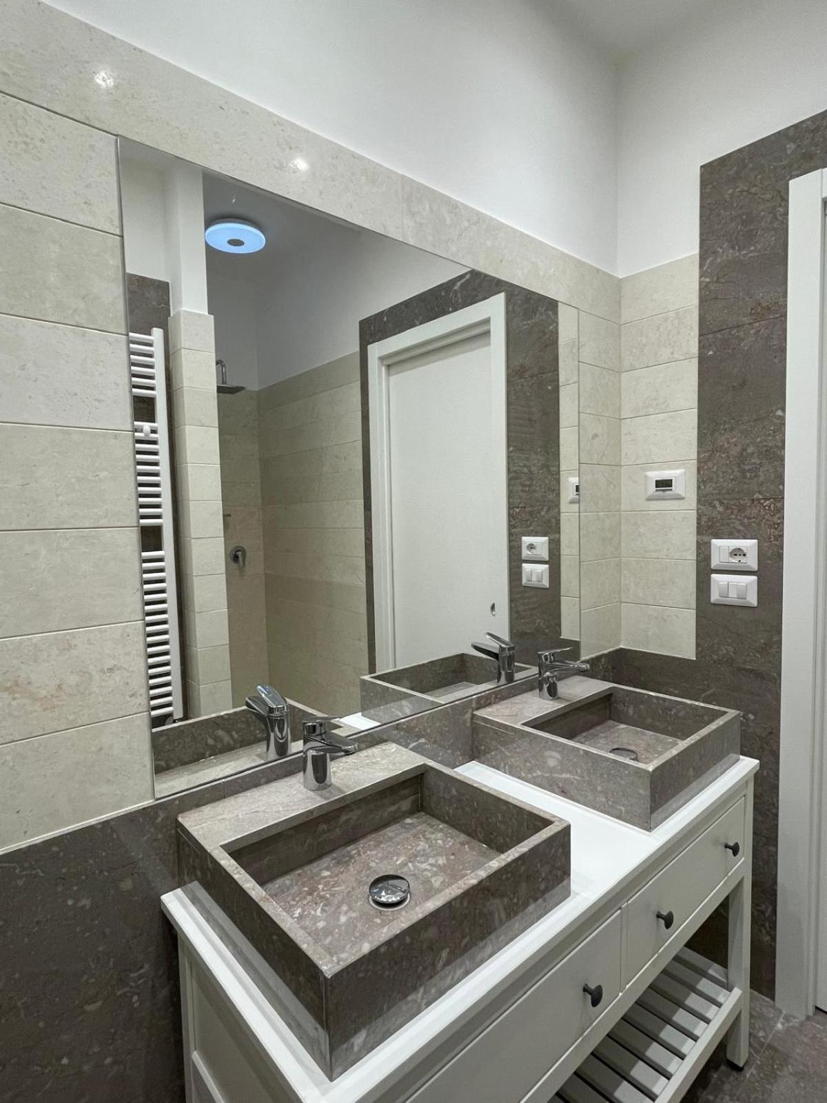 Suite 55 In Centro 特拉尼 外观 照片